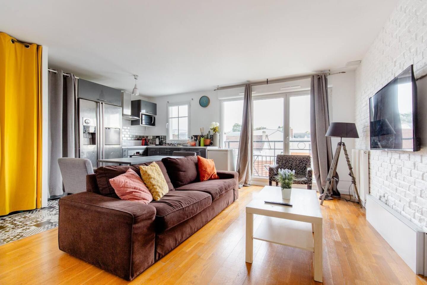 Artist Retreat Apartment Noisy-le-Grand Luaran gambar